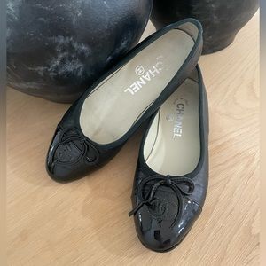 Chanel ballet flats size 35